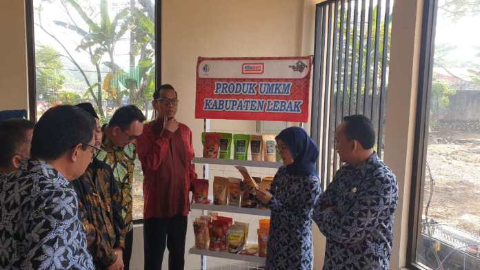 Produk UKM Lebak Masuk Gerai Alfamart