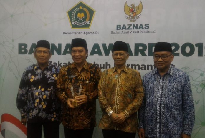 WH dan Tatu Raih Baznas Award 2019