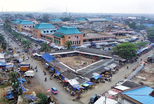 Menata Kembali Pasar Induk Rau