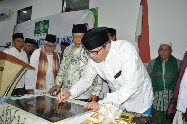 Gubernur: Untuk Masjid dan Kampus Siap Bantu