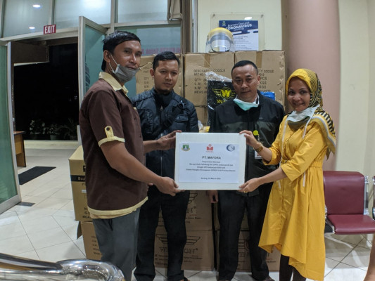 Lawan Covid-19, Pemprov dan Tim CSR Banten Gotong Royong Donasikan APD ke RSUD Banten