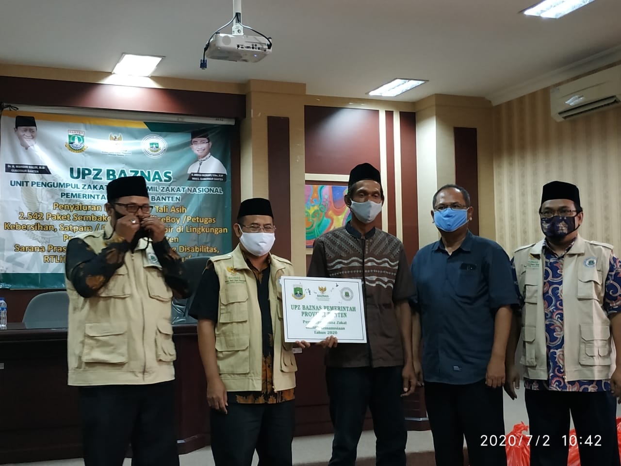 UPZ Baznas Pemprov Banten Kembali Salurkan Dana Zakat