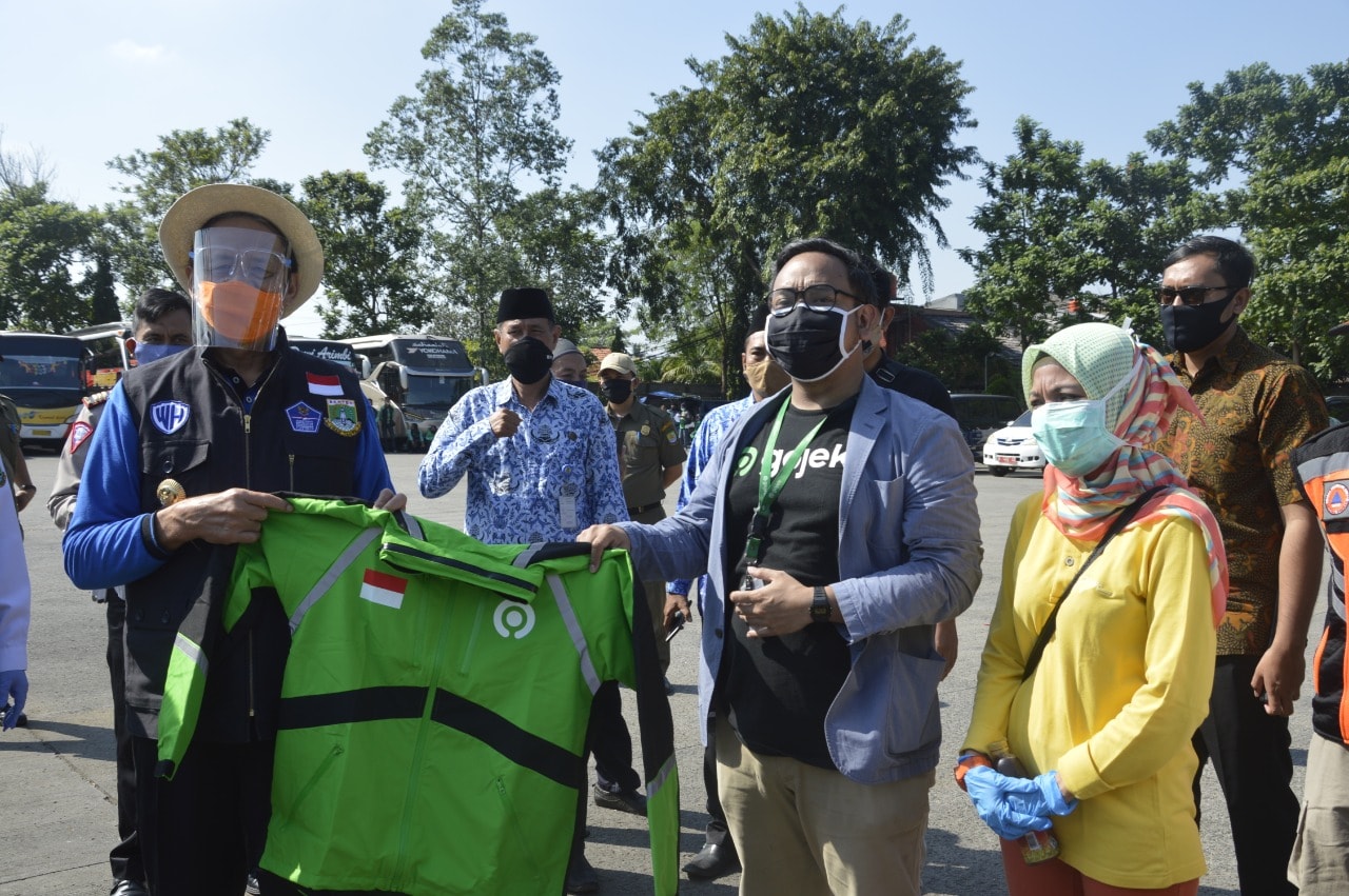 Pertama di Nasional, Pemprov Banten Gelar SWAB Test Bagi Ojek Online