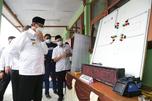 Gubernur Banten Evaluasi Kesiapan Sekolah Tatap Muka