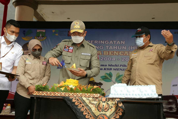 HUT ke-17, Tagana Banten Tanam 50 Ribu Mangrove & Tebar Beasiswa Kuliah