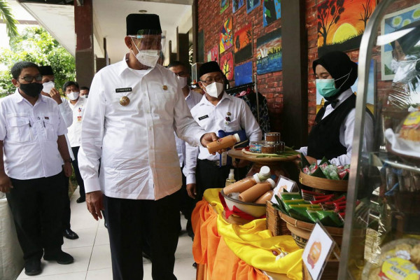 Gubernur Banten Dorong Sekolah Adaptasi Pasar Kerja