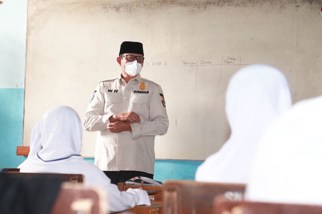 Tinjau PTM, Gubernur Banten : Lancar Sesuai Protokol Kesehatan