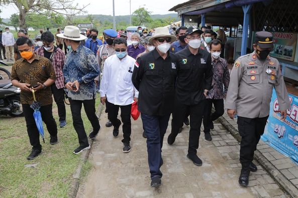 Pemprov Banten Lengkapi Fasilitas Pariwisata di Banten Selatan