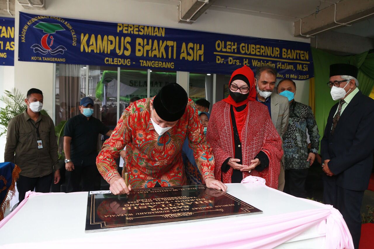 Resmikan Kampus Akbid Bhakti Asih Ciledug, Gubernur WH : Kesehatan Menjadi Prioritas Pembangunan Provinsi Banten