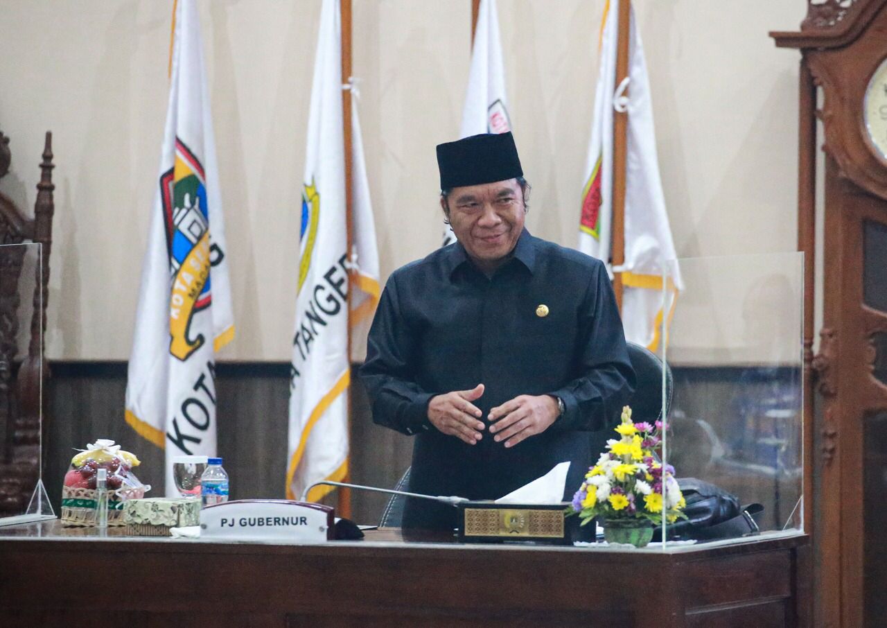 Pj Gubernur Al Muktabar Melepas Kontingen Pramuka Banten Ikuti Jambore Nasional