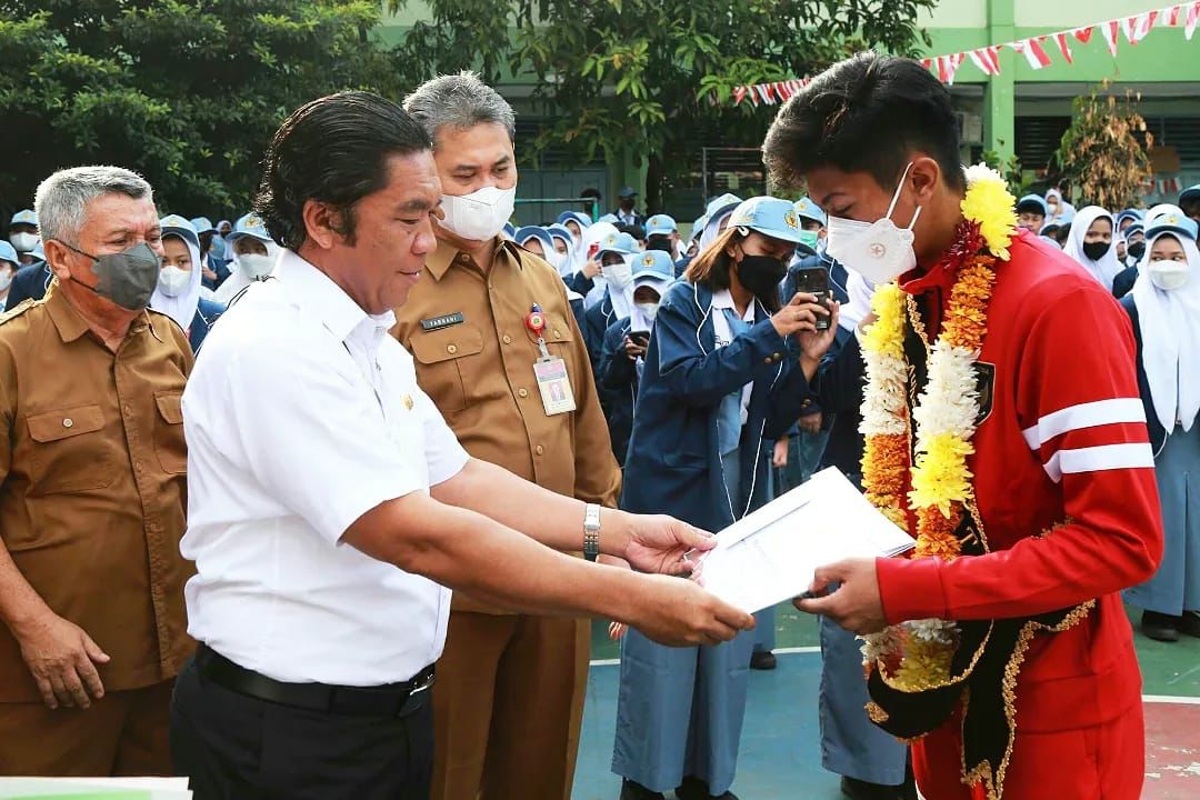 Pj Gubernur Banten Ajak Generasi Muda Untuk Terus Tingkatkan Prestasi