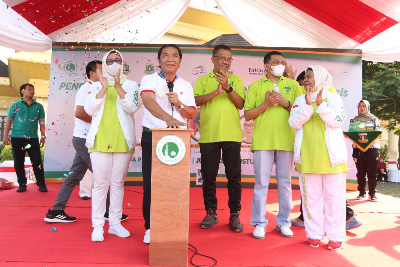 Pj Gubernur Al Muktabar Canangkan Gerakan Banten Melawan Osteoporosis