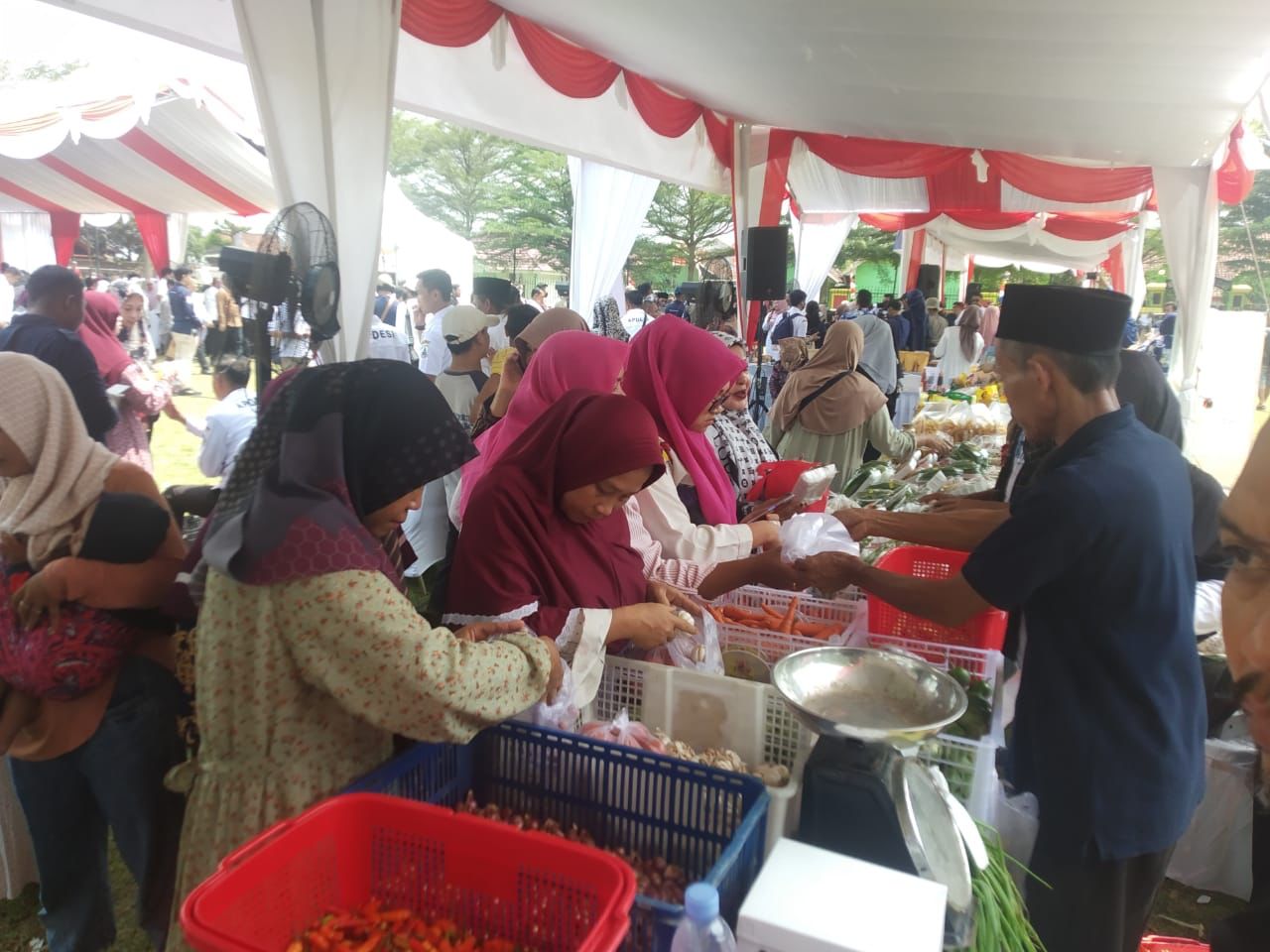 Tekan Inflasi, TPID Provinsi Banten Gelar Pasar Murah