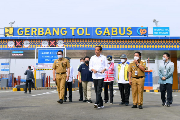 Pj Gubernur Banten Al Muktabar Dampingi Presiden Joko Widodo Resmikan Jalan Tol Serpong – Balaraja Seksi 1A