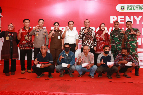 Roadshow Penyaluran BLT BBM, PJ Gubernur Banten Pastikan Tidak Ada Pemotongan Bantuan