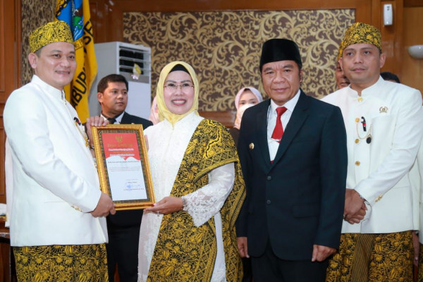 Hadiri HUT Ke-496 Kabupaten Serang, Pj Gubernur Banten Ajak Berkolaborasi Atasi Kemiskinan dan Stunting