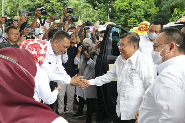 Pj Gubernur Al Muktabar Harapkan PMI Provinsi Banten Terus Tingkatkan Pelayanan