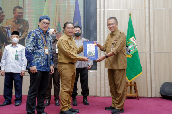 Pj Gubernur Banten Al Muktabar: Penyerahan DIPA dan TKD Dapat Mendorong Pembangunan dan Peningkatan Pelayanan