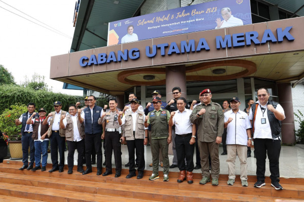 Menko PMK Apresiasi Penanganan Libur Nataru di Provinsi Banten