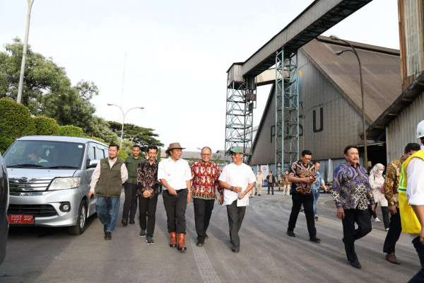 Pj Gubernur Banten Al Muktabar Turut Tinjau Komoditas Strategis