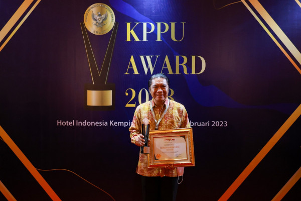 Pemprov Banten Raih KPPU Award 2023 Pada Kategori Pratama