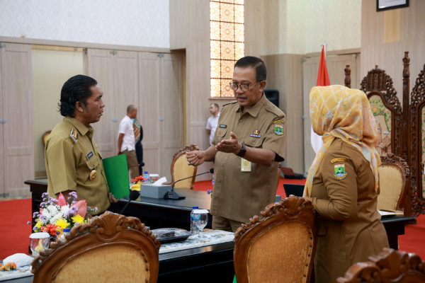 Pj Gubernur AL Muktabar: Kondisi Bahan Pokok di Provinsi Banten Cukup Terkendali