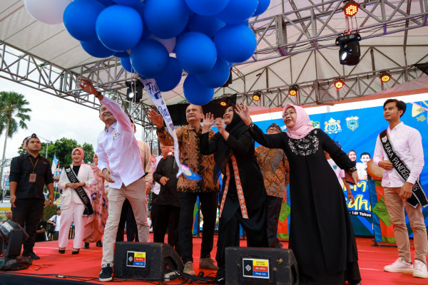 Plh Sekda Provinsi Banten Virgojanti : Butuh Komitmen Kuat Untuk Bangkitkan UMKM dan Ekonomi Kreatif