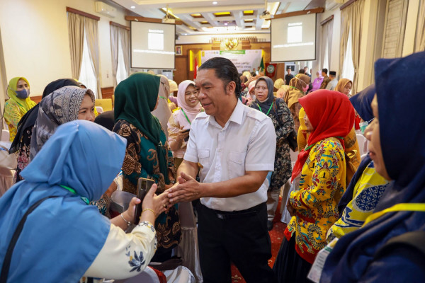 Hadiri Lokakarya Penanganan Stunting Terpadu FKUI, Pj Gubernur Banten Al Muktabar : Sebagai Ikhtiar Kita