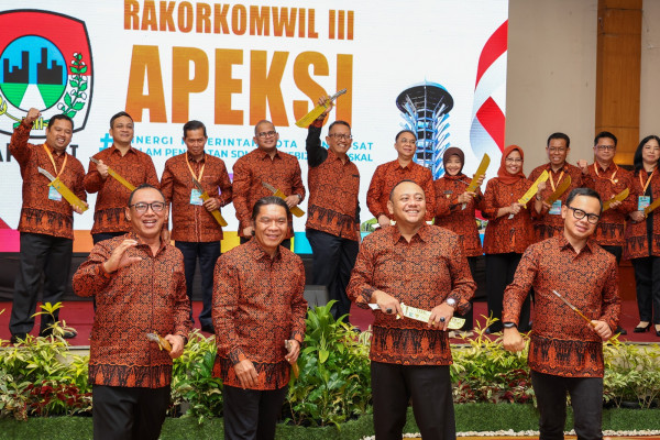 Buka Rakorkomwil III Apeksi, Pj Gubernur Banten Al Muktabar : Penting Aplikasikan Birokrasi Berdampak