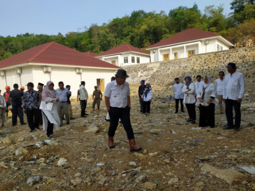 Pj Gubernur Banten Al Muktabar Tinjau Pembangunan RSUD Cilograng