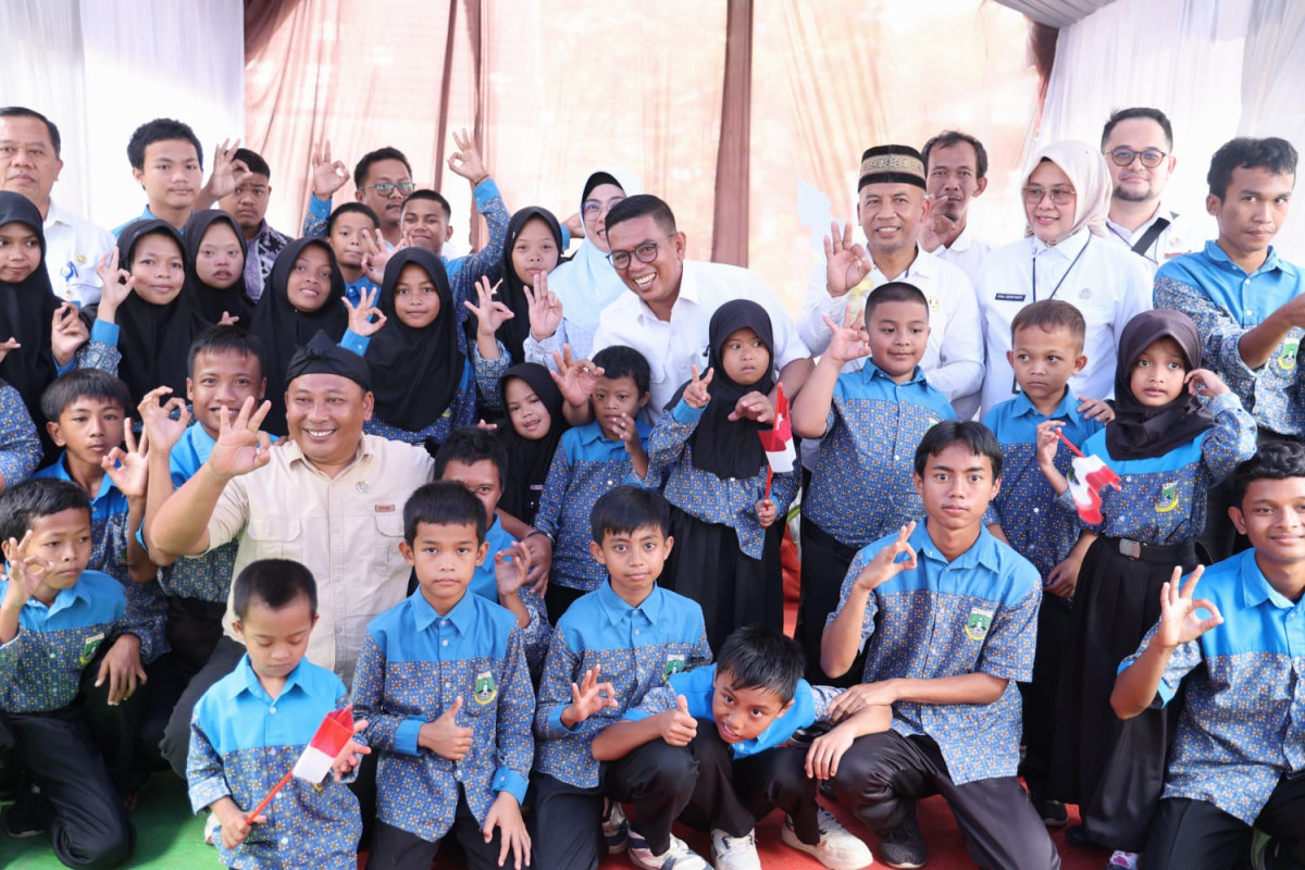 Gubernur Andra Soni Serahkan Mobil Operasional untuk SKhN 03 Lebak