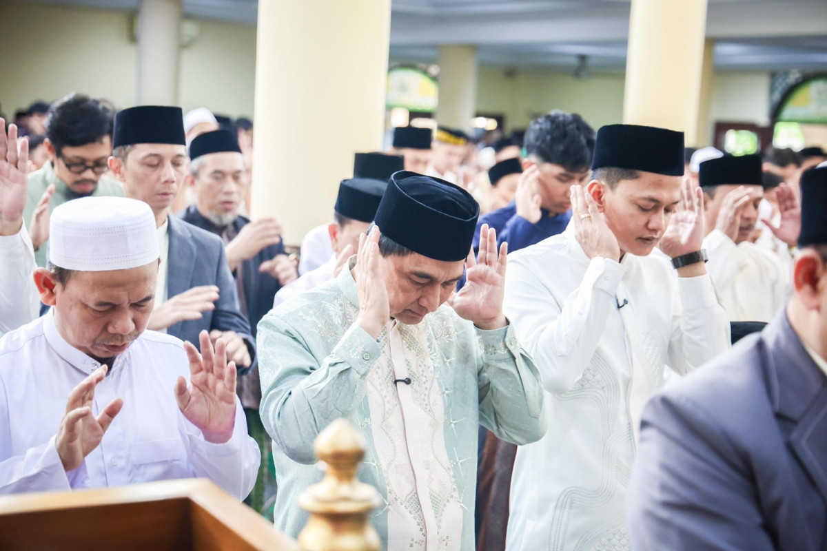 Suasana Hangat Idulfitri, Wagub Dimyati Berbaur dengan Masyarakat Pandeglang