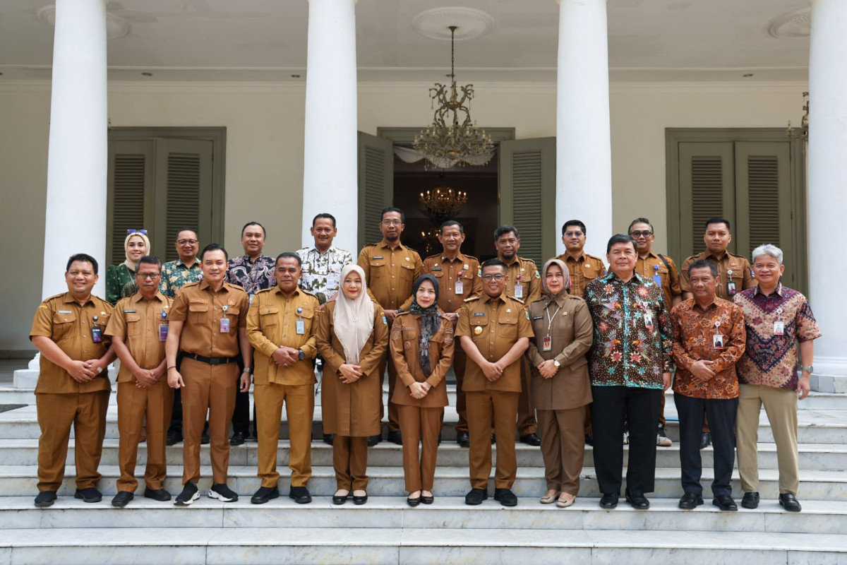 Gubernur Banten Andra Soni dan Bupati Serang Bahas Pembangunan, Pelayanan, Hingga Kemajuan Bank Banten