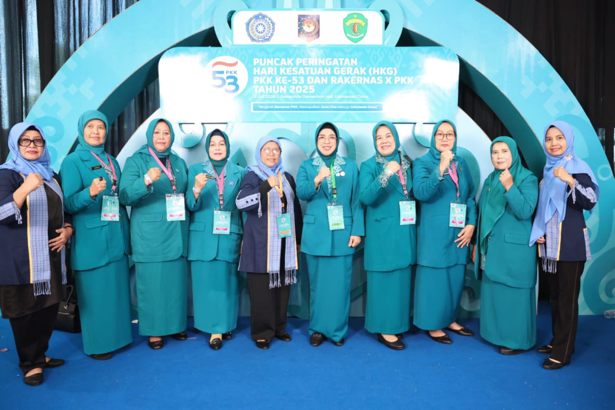 Ketua TP PKK Provinsi Banten Tinawati Andra Soni Hadiri Puncak HKG ke-53 Samarinda