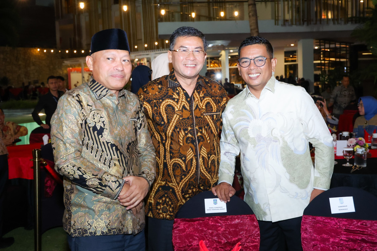 Gubernur Andra Soni Hadiri Penyambutan Peserta Raker APPSI