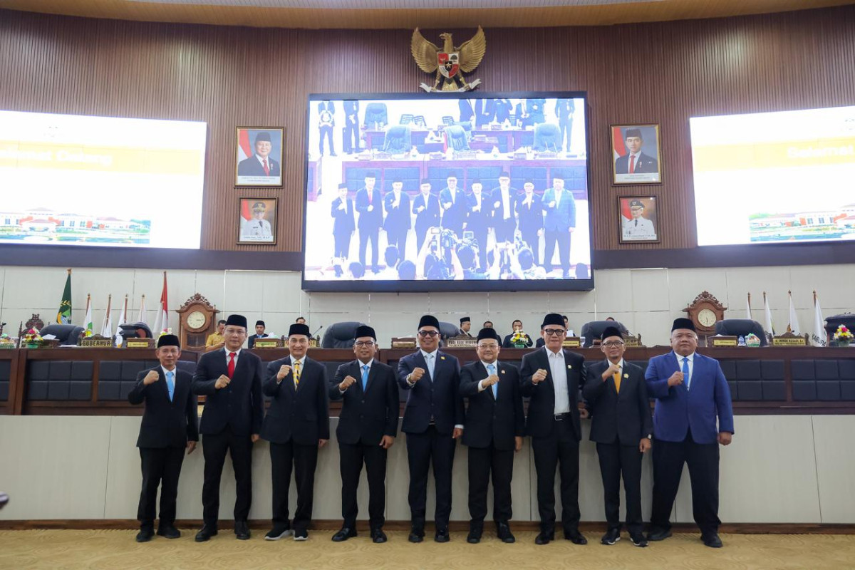 KUA-PPAS TA 2026 Disepakati, Gubernur Andra Soni Ajak Kawal Pembangunan Banten