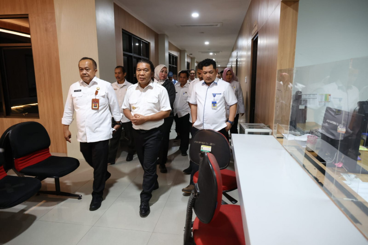 Tinjau Gedung Baru Samsat Cikokol, Pj Gubernur Al Muktabar: Pemprov Banten Maksimalkan Pelayanan