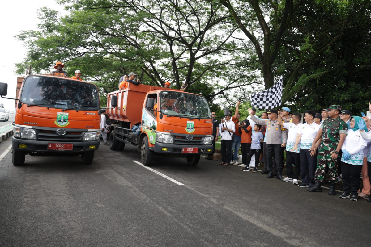 Dukung Indonesia ASRI, Andra Soni Akan Terbitkan Ingub Gerakan Jumat Bersih