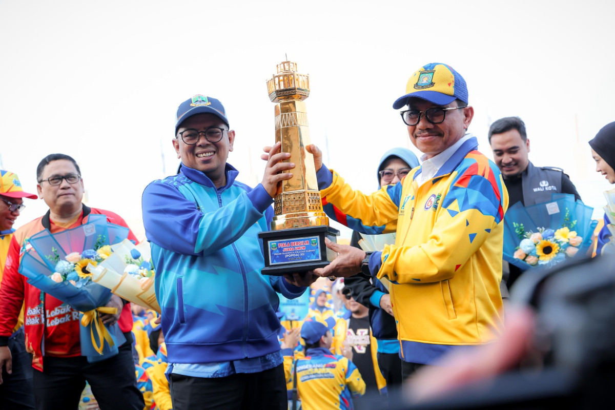 Tutup Popda XII Tahun 2026, Gubernur Andra Soni Targetkan Ekosistem Pembinaan Olahraga