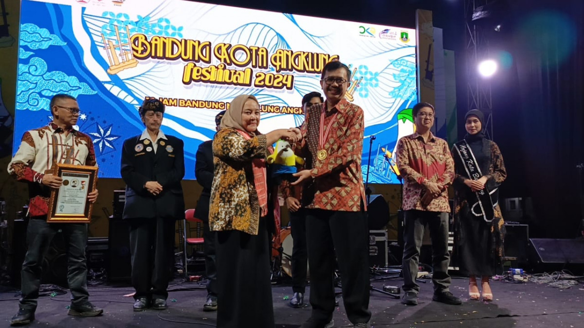 Angklung Buhun Baduy tampil di Bandung Kota Angklung Festival 2024