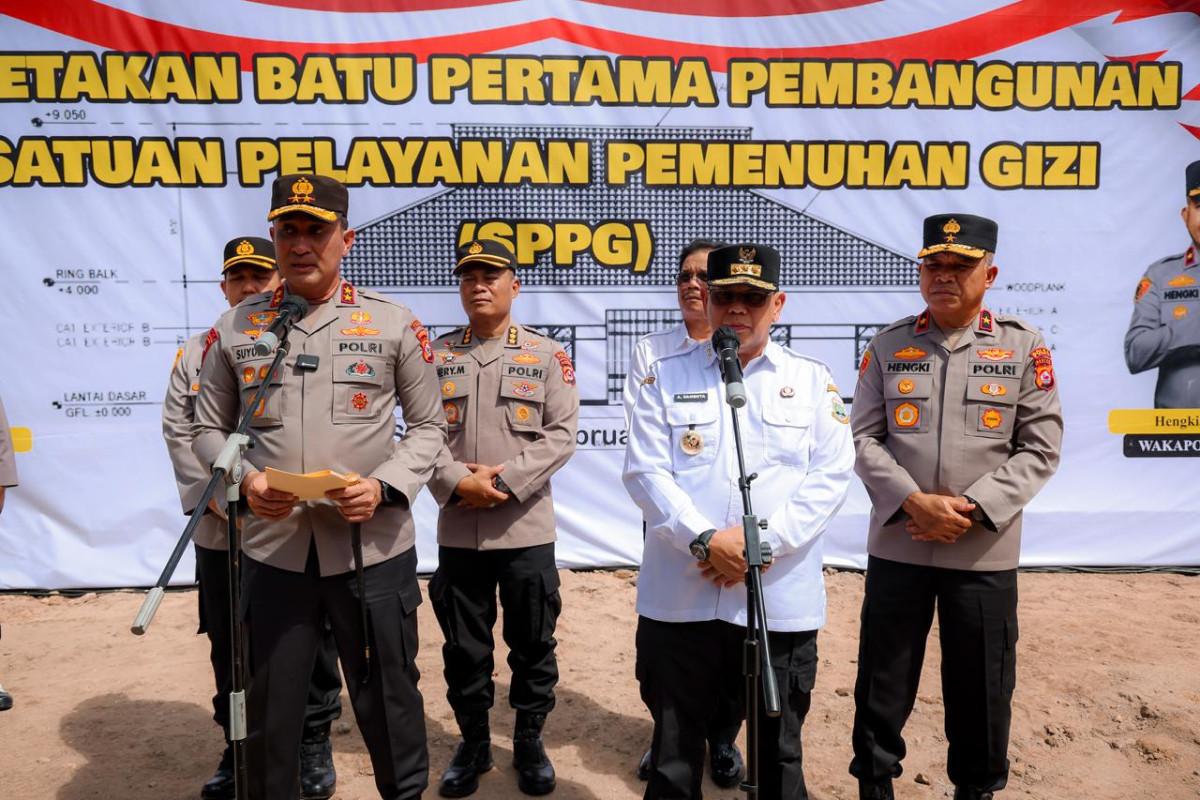 Dukung MBG, Pj Gubernur Banten A Damenta Lakukan Peletakan Batu Pertama Pembangunan Satuan Pelayanan Pemenuhan Gizi