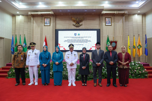 Pj Ketua TP PKK Provinsi Banten Tine Al Muktabar Lantik Septiana Iwan Kurniawan sebagai Pj TP PKK Kabupaten Lebak