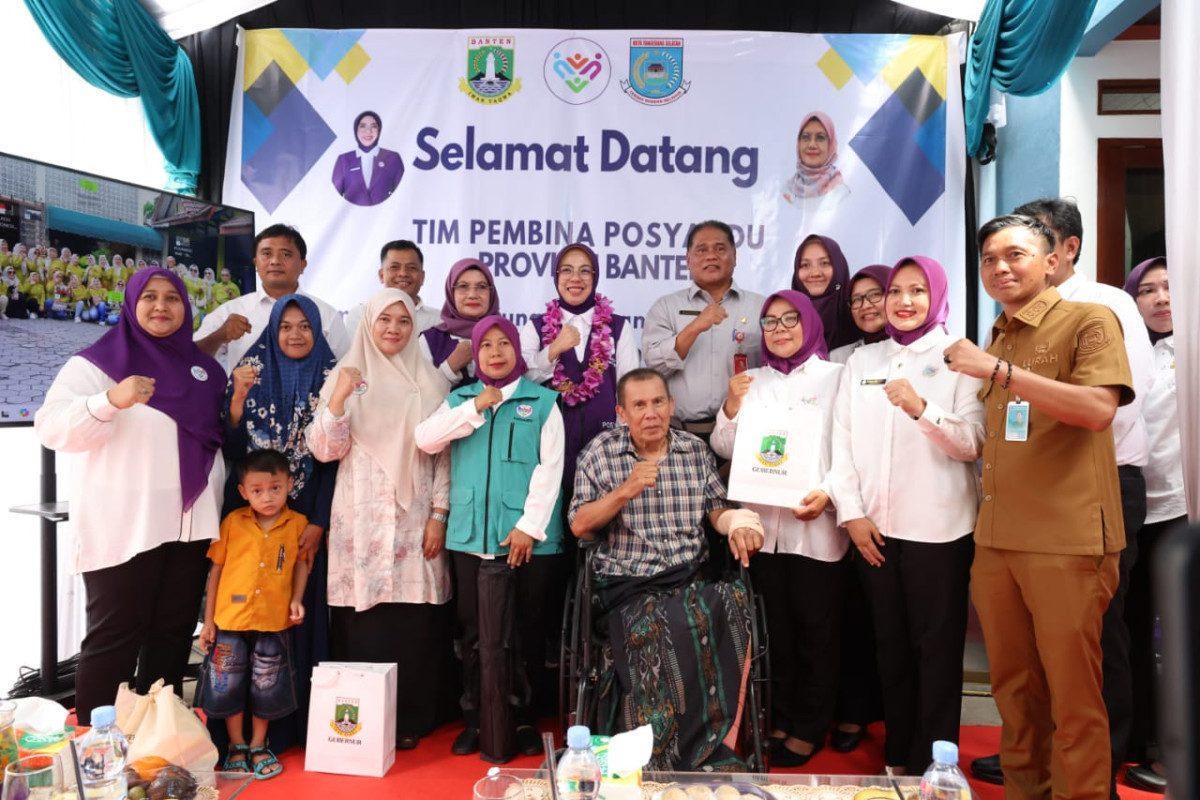 Lewat Permainan Edukatif, Tinawati Andra Soni Dorong Posyandu Jadi Garda Kesejahteraan Keluarga