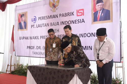 Dampingi Wapres Resmikan Pabrik Baja, Pj Gubernur Banten Al Muktabar Tekankan Industri Ramah Lingkungan