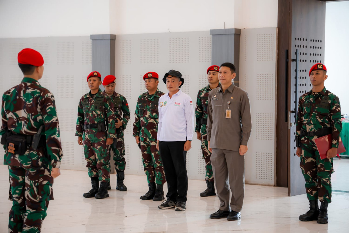 Sekda Provinsi Banten Deden Apriandhi H Buka Pembinaan Mental, Bela Negara dan Kepemimpinan Pegawai RSUD Banten
