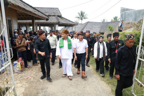 Saksikan Upacara Adat Seren Taun Kasepuhan Cisungsang, Al Muktabar: Masyarakat Cisungsang menjaga Stabilitas Pangan Daerah