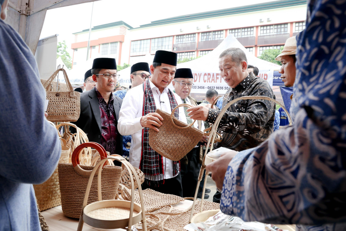 Wagub Dimyati Tekankan Pentingnya Teknologi untuk Dorong Pelayanan Publik