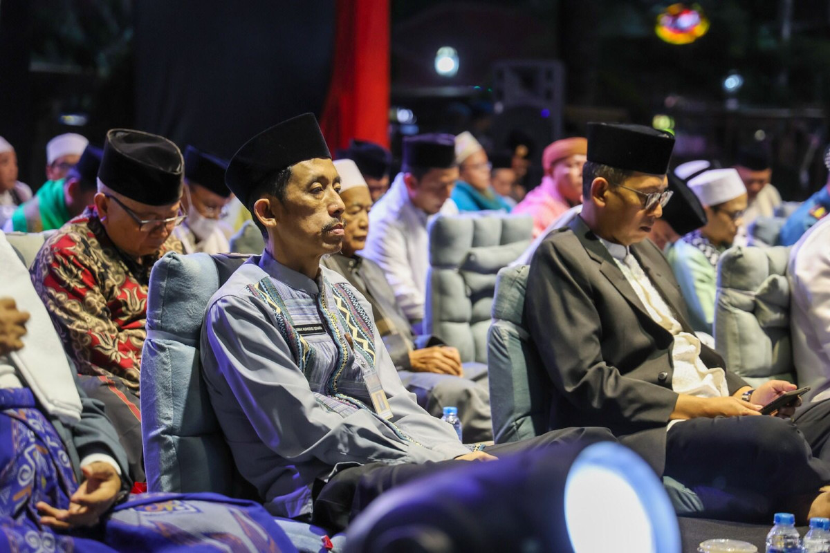 Pj Sekda Provinsi Banten Usman Asshiddiqi Qohara Hadiri Peringatan Hari Santri 2024 Polda Banten