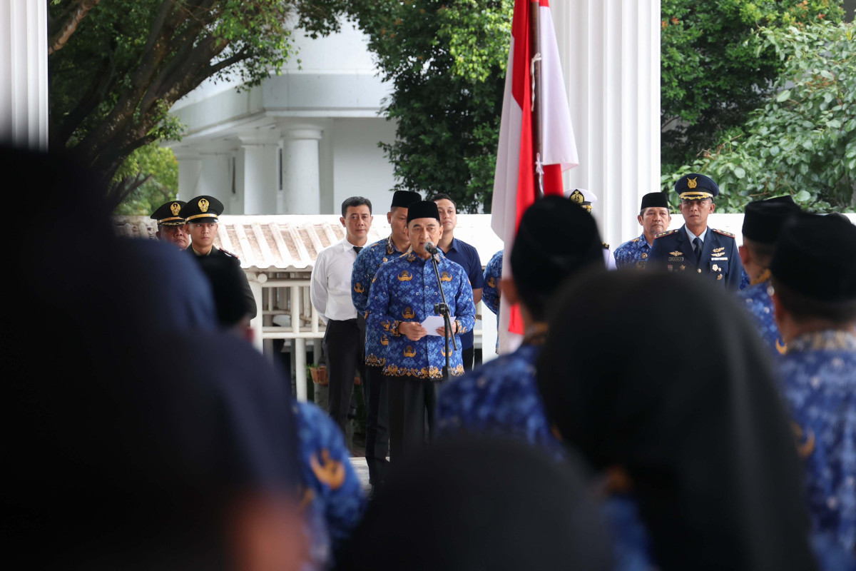 Pimpin Upacara Hari Bela Negara Ke-77, Wagub Banten Tekankan Dedikasi dan Integritas ASN