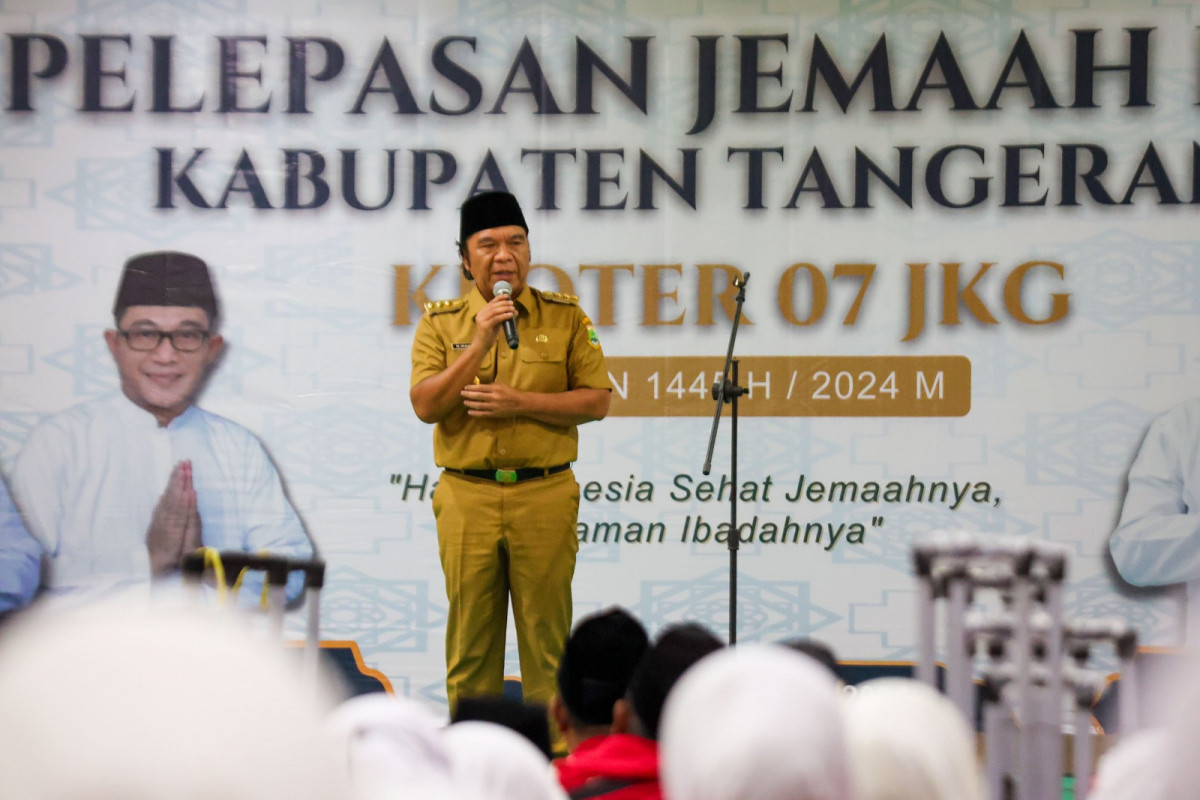 Plh Gubernur Banten Al Muktabar Lepas Jamaah Haji Kabupaten Tangerang